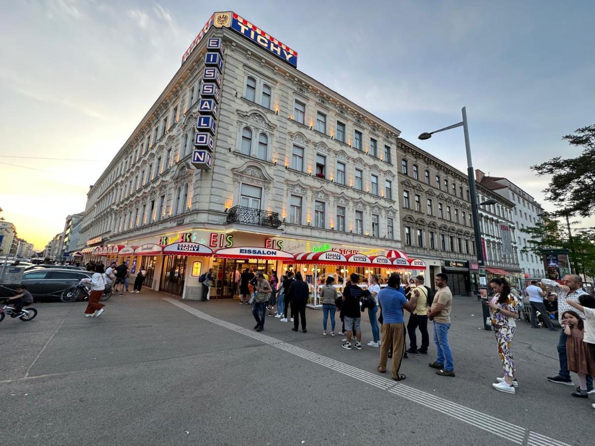 2 Rooms Flat With Balcony, Near Of Center Вена Экстерьер фото